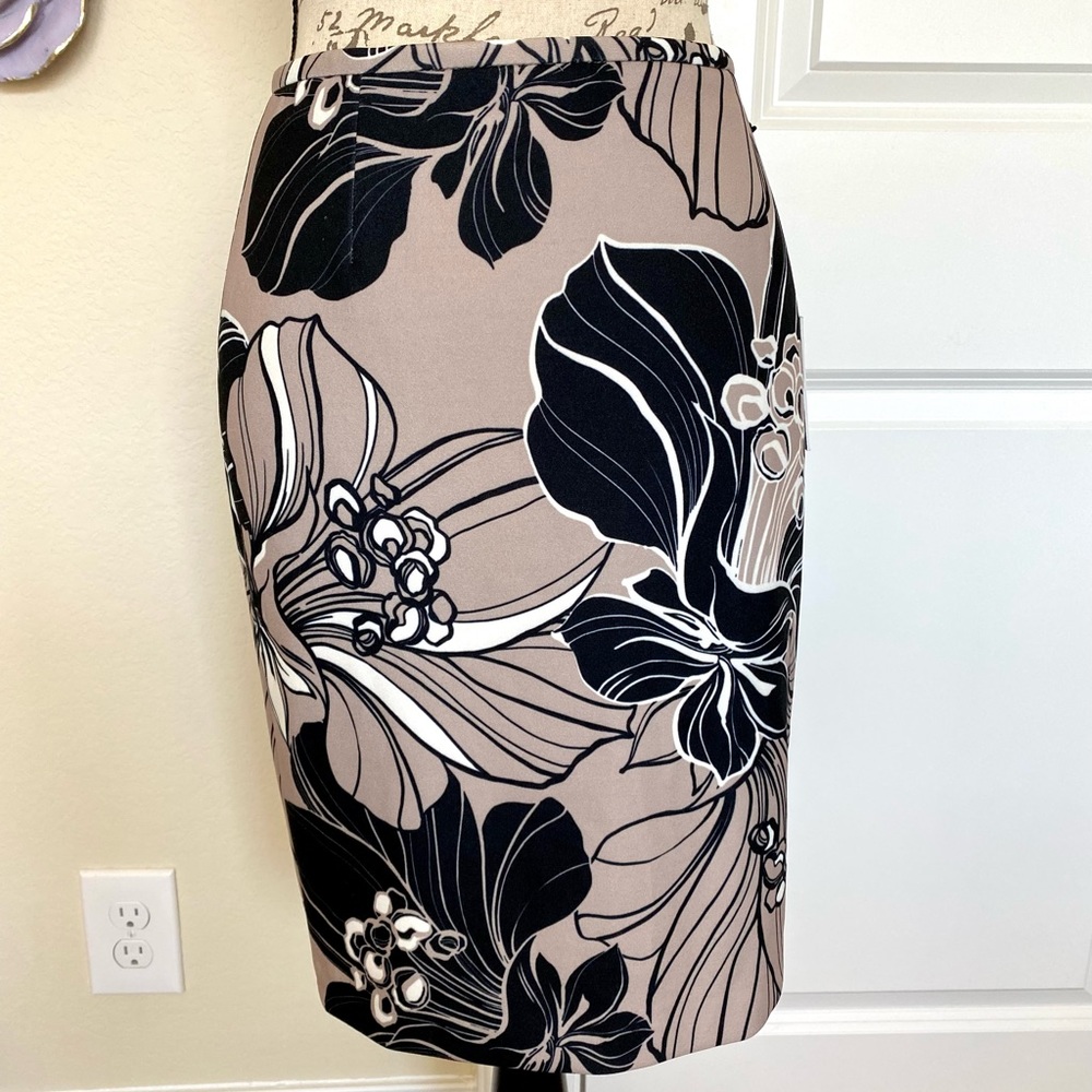 Calvin Klein Hawaiian Print Pencil Skirt in Neutrals